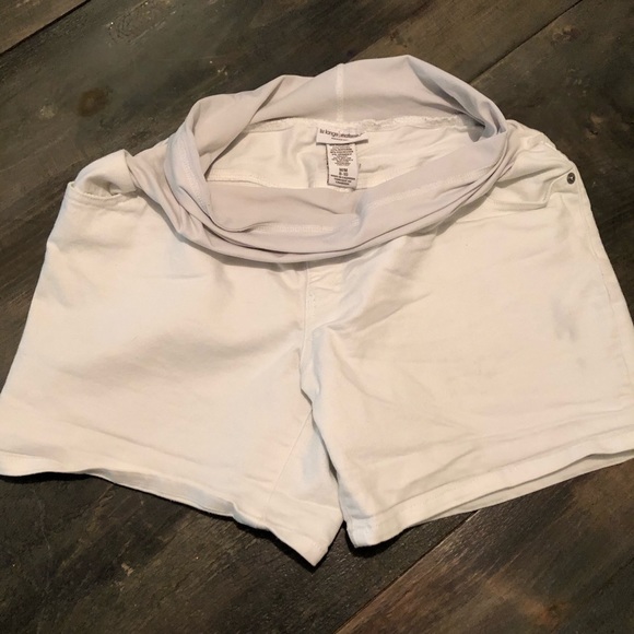 White Stretch Denim Maternity Shorts - Picture 3 of 3